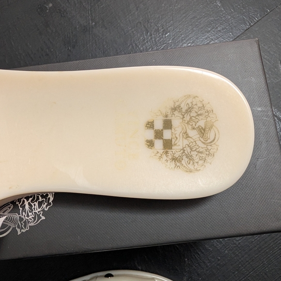 Vince Camuto Cream Studded Women's Slide Sandals - Picture 4 of 6